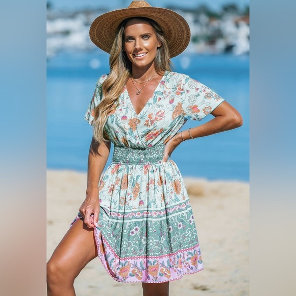 Cupshe Boho Surplice Smocked Waist Mini Dress SMALL NEW - Picture 1 of 7